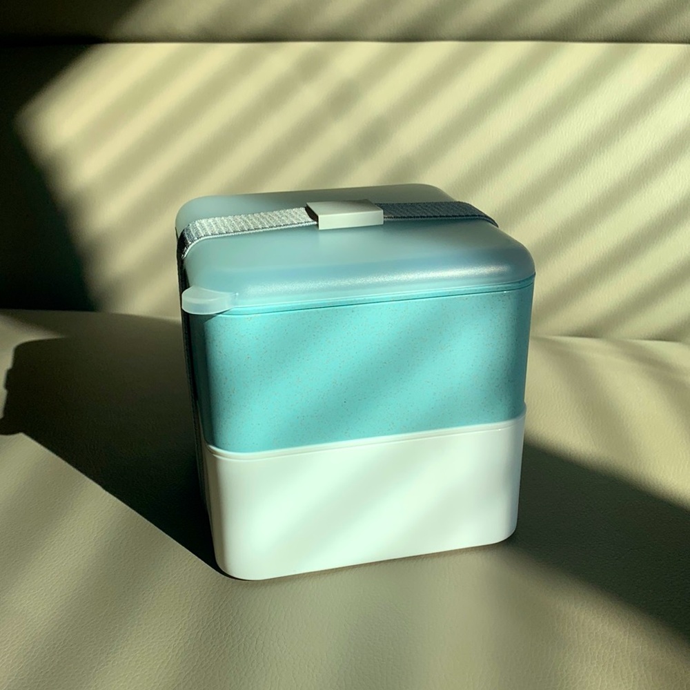 Lunch box